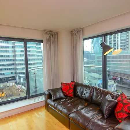 Apartment Wharf - Discovery Dock East *