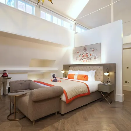 The Lalit 5*