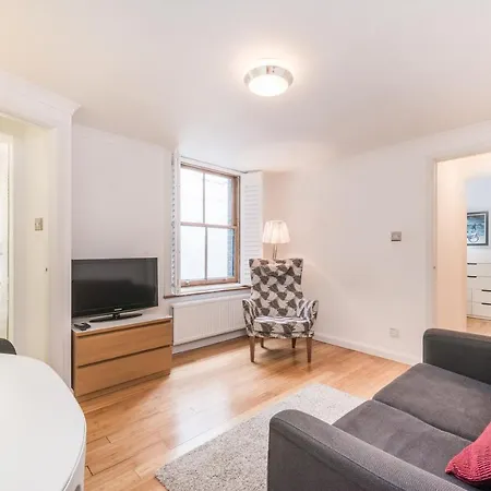 Essel House Oxford Street Apartment *