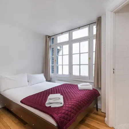Essel House Oxford Street * London