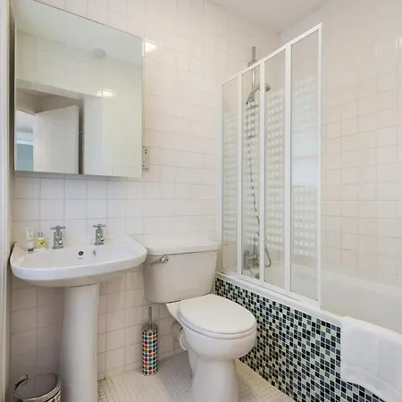 Essel House Oxford Street Apartment