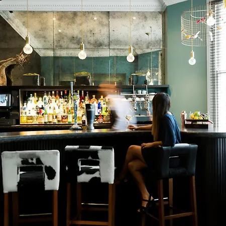 The - Putney Hotel