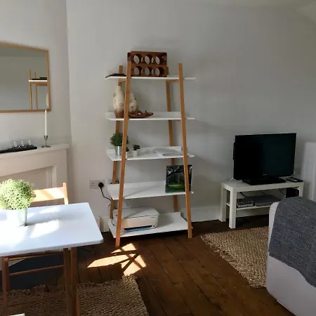 Stylish Notting Hill Gate Flat * London