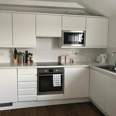 Stylish Notting Hill Gate Flat Apartment London