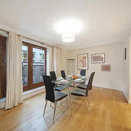 2 Bed Chic Near Shoreditch & Liverpool St Free Wifi & Parking By Aparts Apartment London