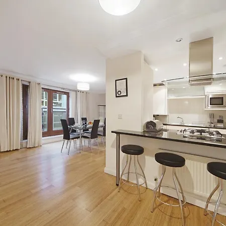 Apartment 2 Bed Chic Near Shoreditch & Liverpool St Free Wifi & Parking By Aparts *