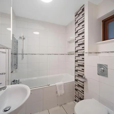 2 Bed Chic Near Shoreditch & Liverpool St Free Wifi & Parking By Aparts *
