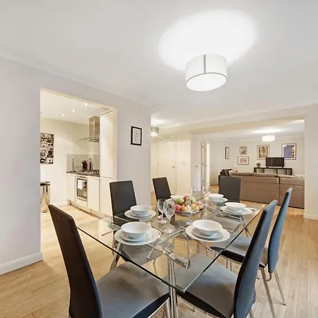 Apartment 2 Bed Chic Near Shoreditch & Liverpool St Free Wifi & Parking By Aparts London