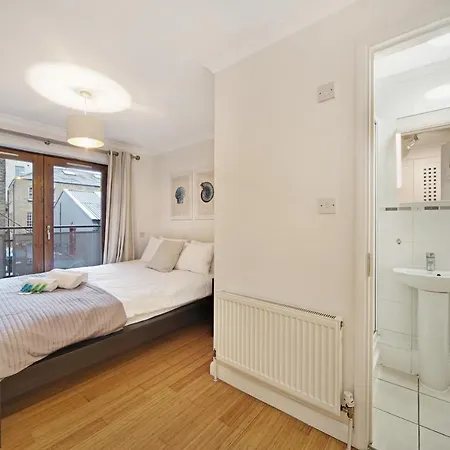 Apartment 2 Bed Chic Near Shoreditch & Liverpool St Free Wifi & Parking By Aparts London