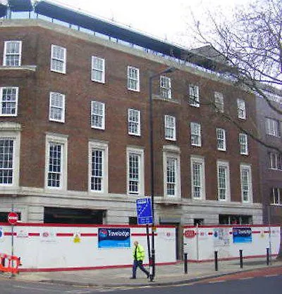 Hotel Travelodge Waterloo