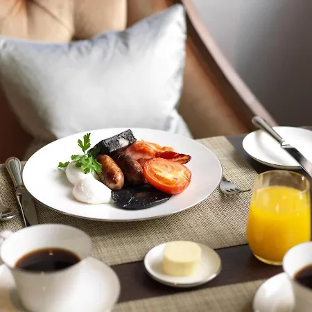 Otel The Athenaeum & Residences Londra