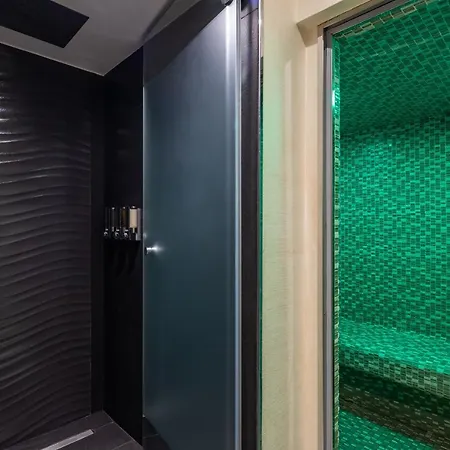 60 Hyde Park Gate Hotel 5*