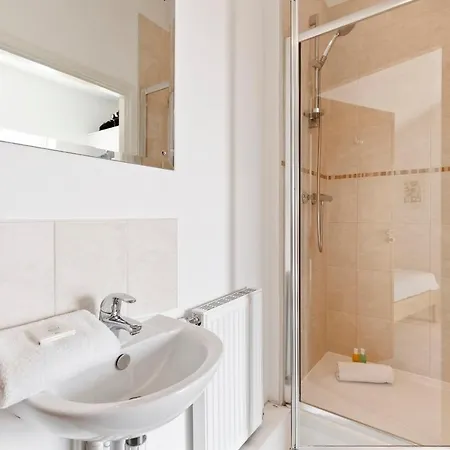 Stunning 2-bed Flat W/balcony In Dalston * London