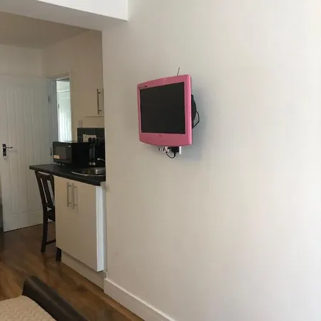 Apartment Eltham Flat