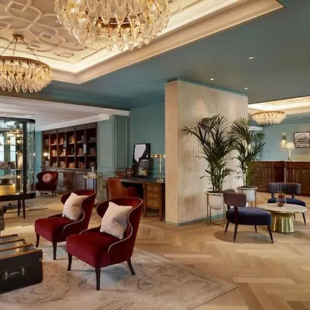 100 Queens Gate Hotel, Curio Collection By Hilton