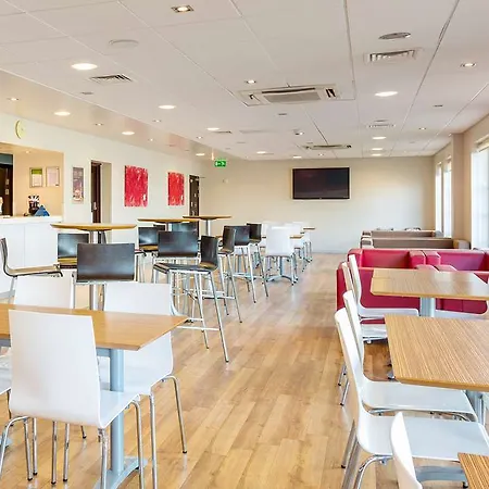 Travelodge London Hotel