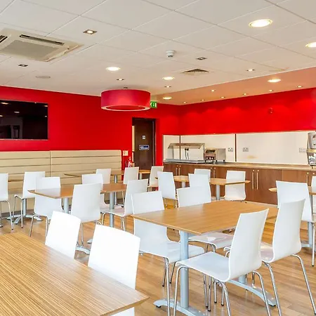 Travelodge London 3*