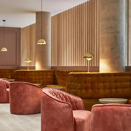 Ark Canary Wharf 4*