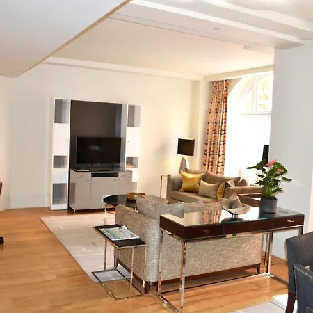 מלון Taj 51 Buckingham Gate And Residences 5*