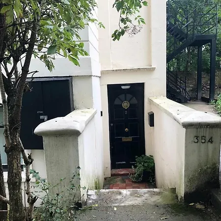 2 Bedroom Close To Camden Town