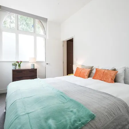Tariro House Apartment London