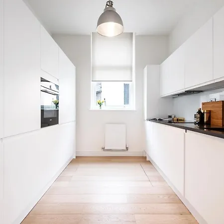 Apartment Tariro House London