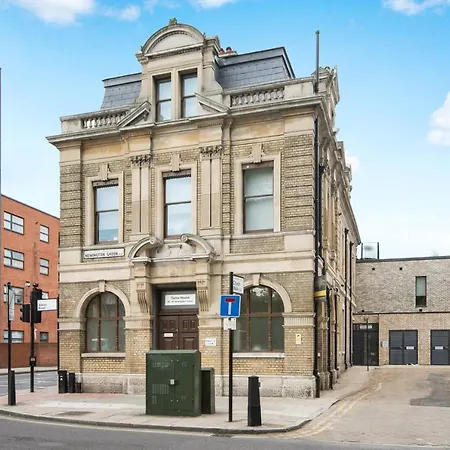 Tariro House * London