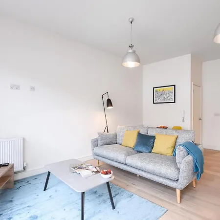 Tariro House Apartment London