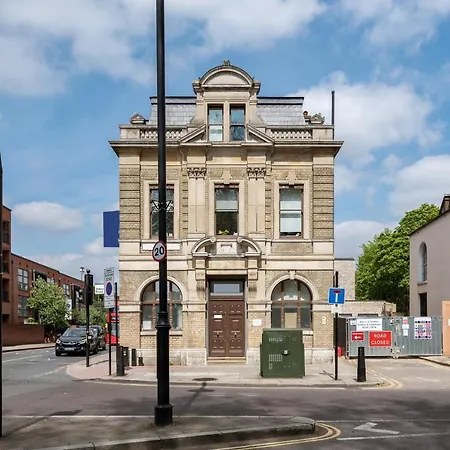 Tariro House Apartment London
