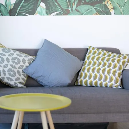 Joivy Lovely Flat With Terrace In Southeast شقة لندن