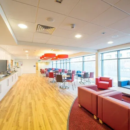 Hotel Travelodge Wembley High Road 2*