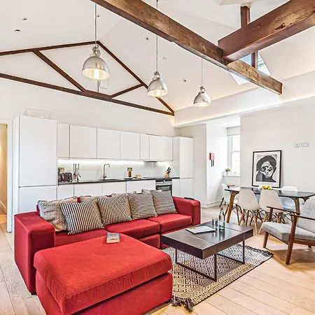Apartment Tariro House London