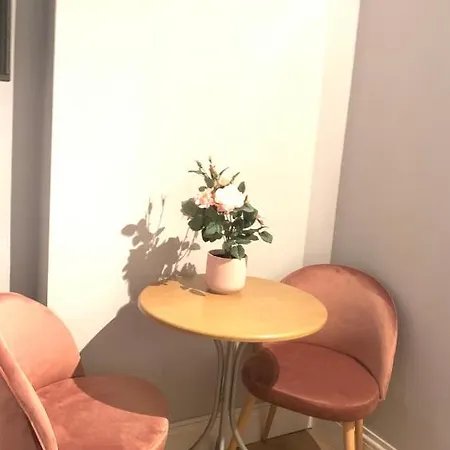 Aparthotel Holland Rd Service Studio *