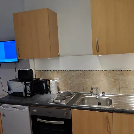 Holland Rd Service Studio Aparthotel London