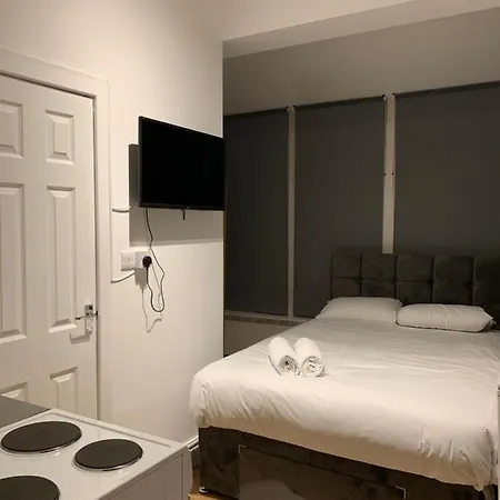 Aparthotel Holland Rd Service Studio London