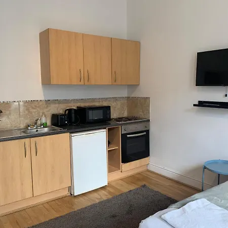 Aparthotel Holland Rd Service Studio Londra