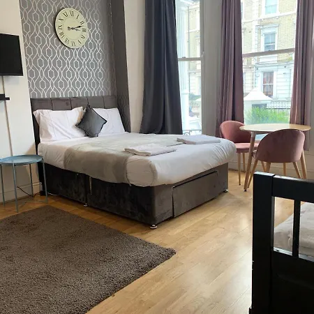 Holland Rd Service Studio Aparthotel London