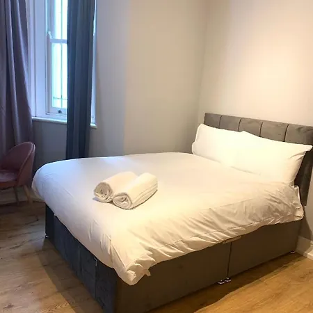 Aparthotel Holland Rd Service Studio London