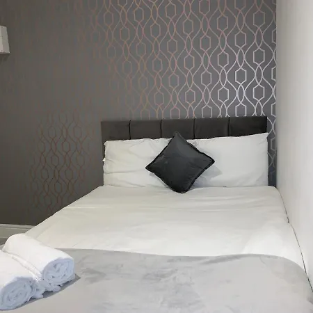 Aparthotel Holland Rd Service Studio *
