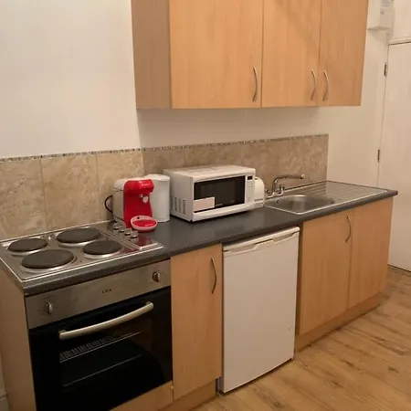 Aparthotel Holland Rd Service Studio
