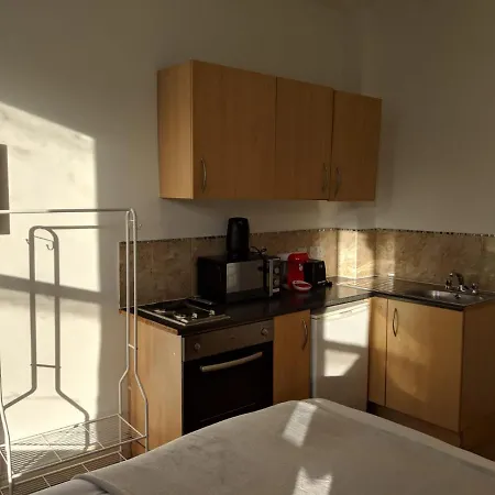Aparthotel Holland Rd Service Studio London