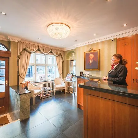 44 Curzon Street By Mansley London