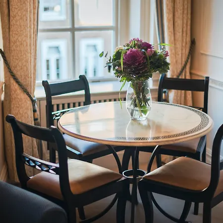 Apartmanhotel 44 Curzon Street By Mansley 4*