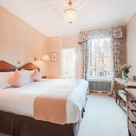 44 Curzon Street By Mansley 4*