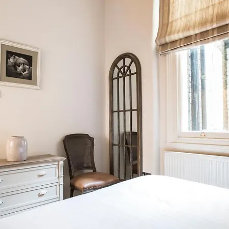 Apartment Cathcart Road Iv By Onefinestay