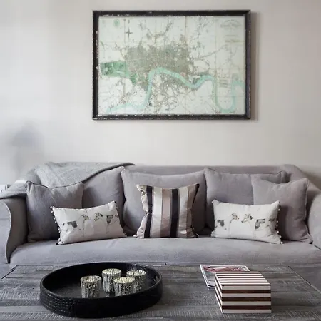 Cathcart Road Iv By Onefinestay Apartment London