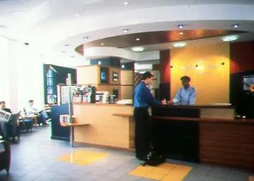 Express City, An Ihg Hotel