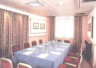 Umi Hotel London