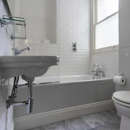 Cathcart Road Iv By Onefinestay Apartment *