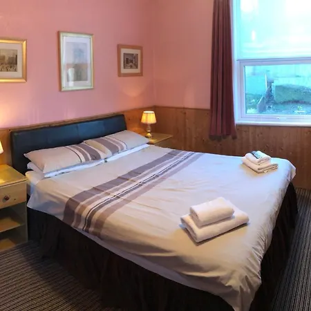Bed & Breakfast Cross